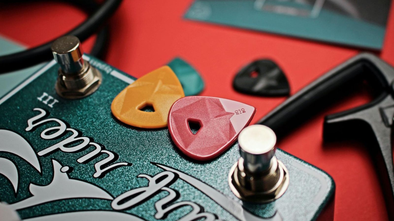 Finger stretches for guitar players to avoid injuries?