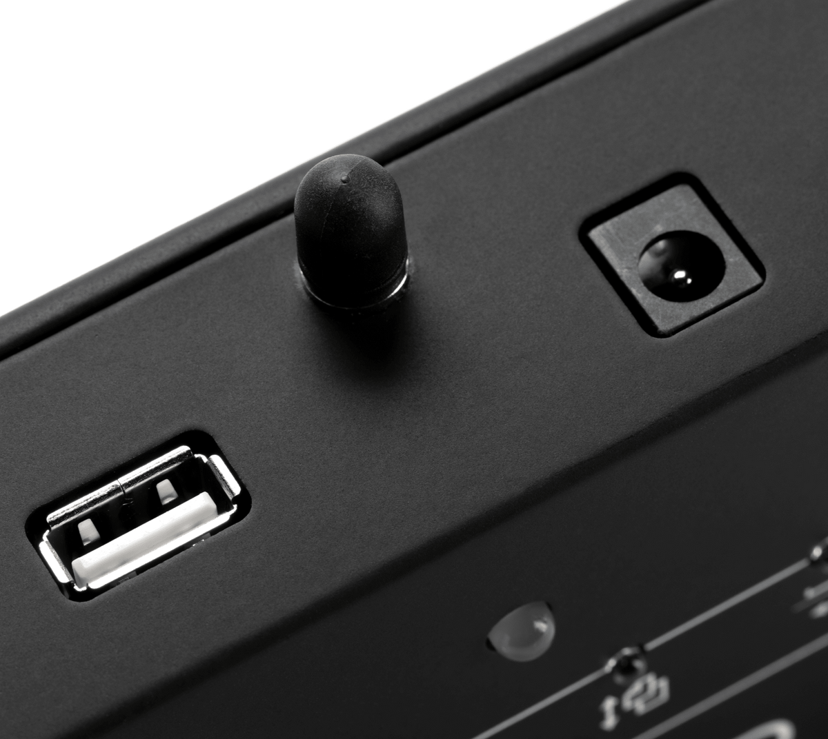 Multiple power options. <span>Never run out of juice.</span>