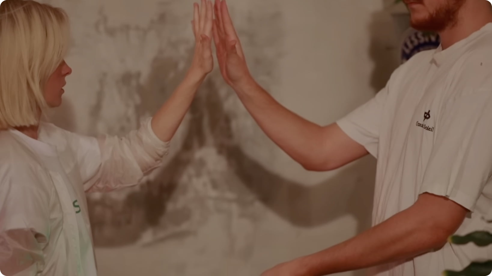 Video - Play with touch