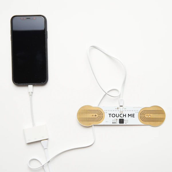 Playtronica Lightning adapter