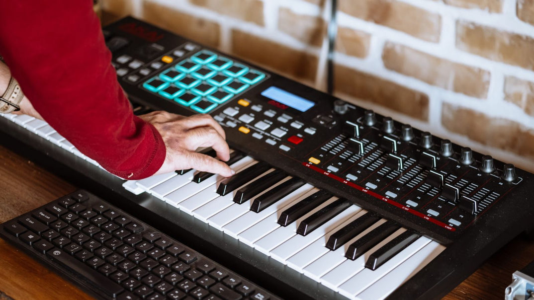 Creating the perfect home music studio for beginners