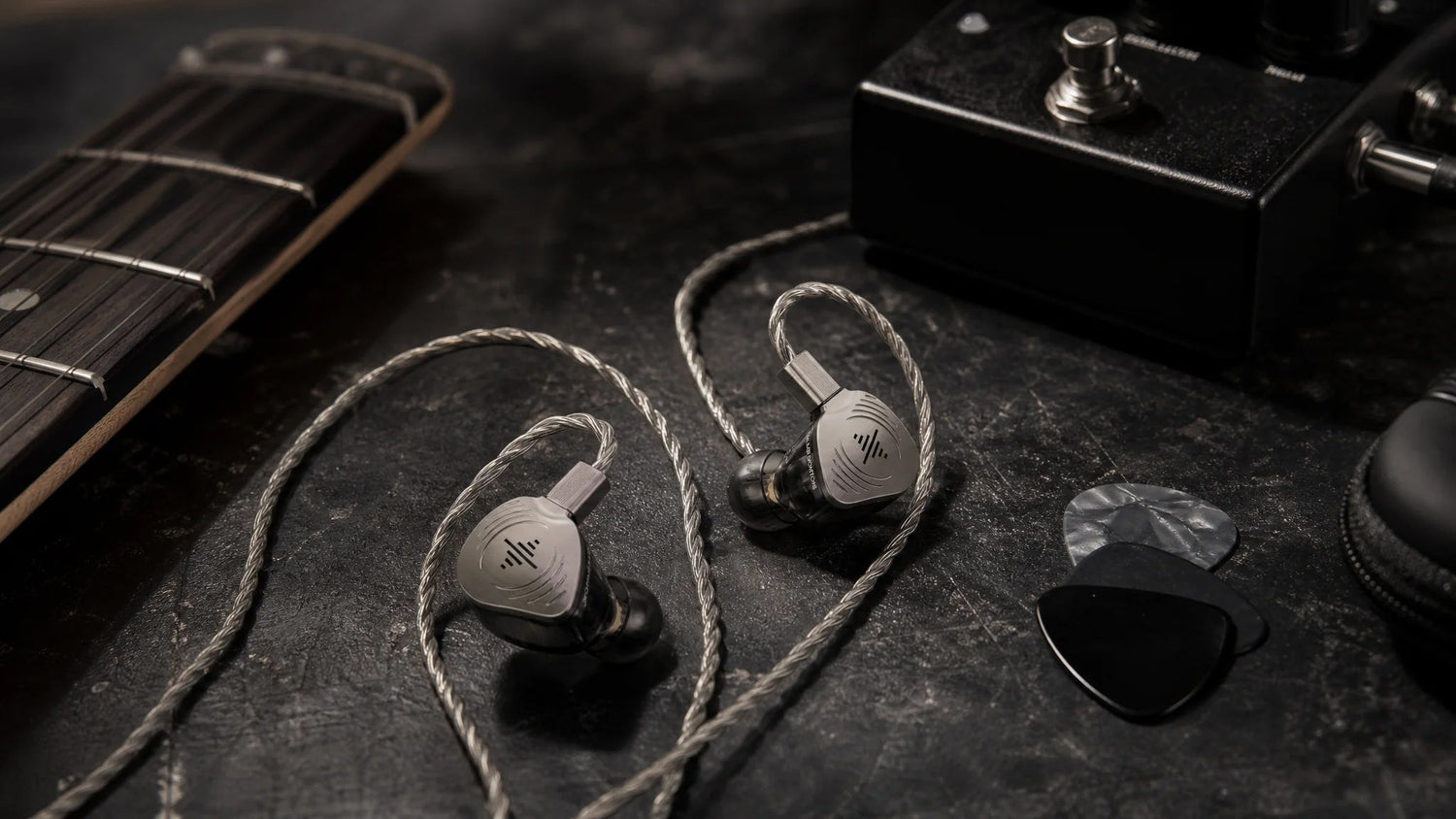 Soundbrenner Wave Pro에 마이크가 있나요?